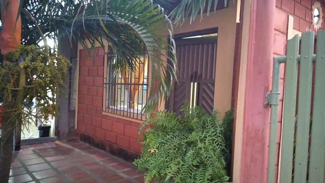 Necoclí Habitacion Triple Con Cocina Y Bano Privado المظهر الخارجي الصورة