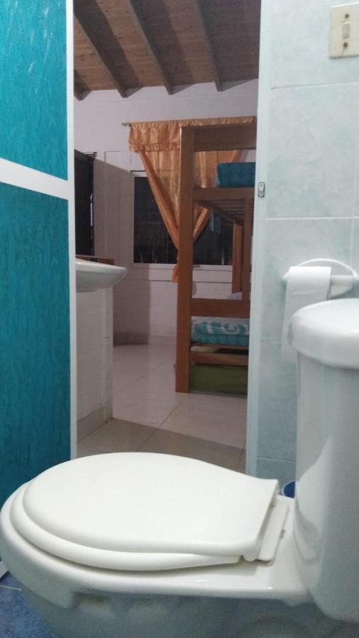 Necoclí Habitacion Triple Con Cocina Y Bano Privado المظهر الخارجي الصورة